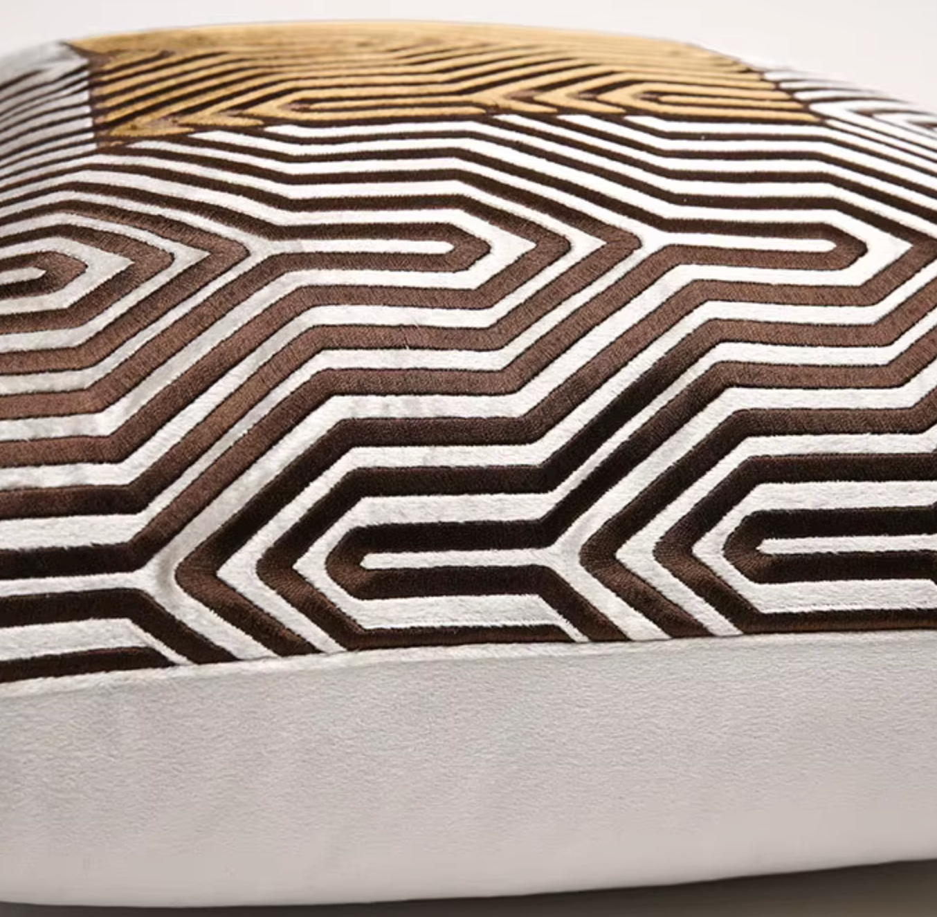Labirint cushion